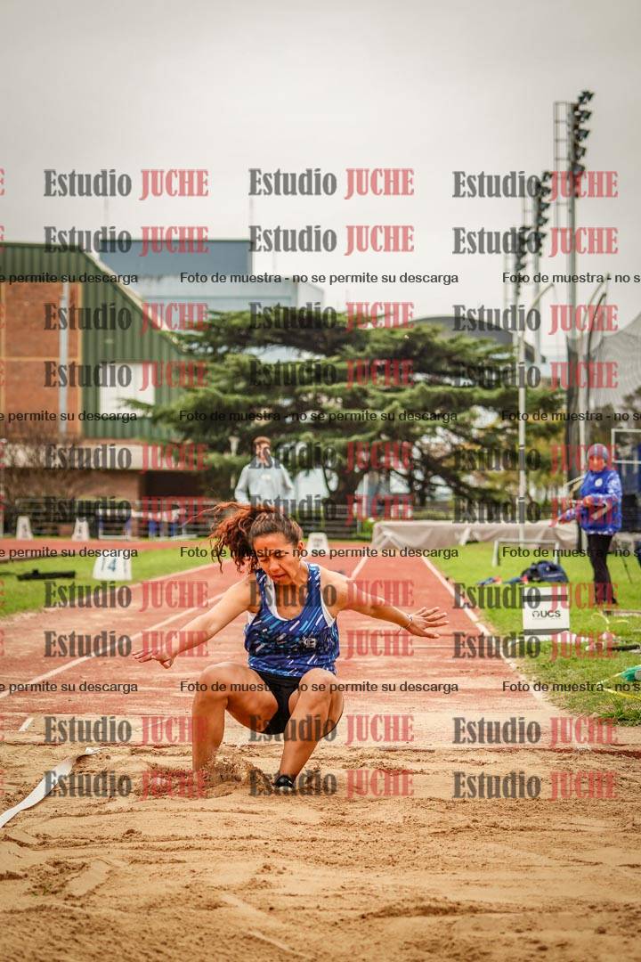 Fotos del salto triple de mujeres y varones - todas las tablas