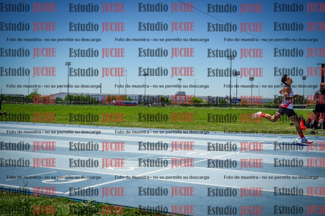 Fotos de los 400 m con vallas de varones