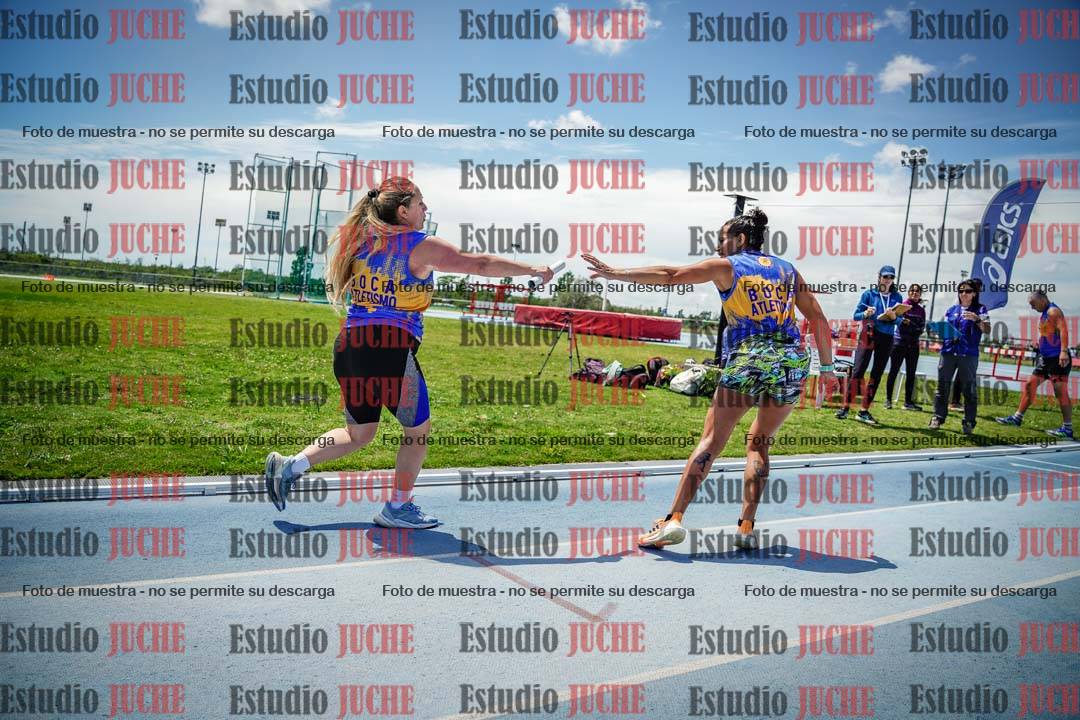 Fotos durante el transcurso de los relevos 20' para running teams - serie 1