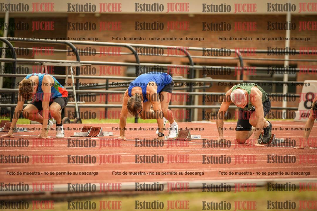Fotos de los 100 m llanos de varones