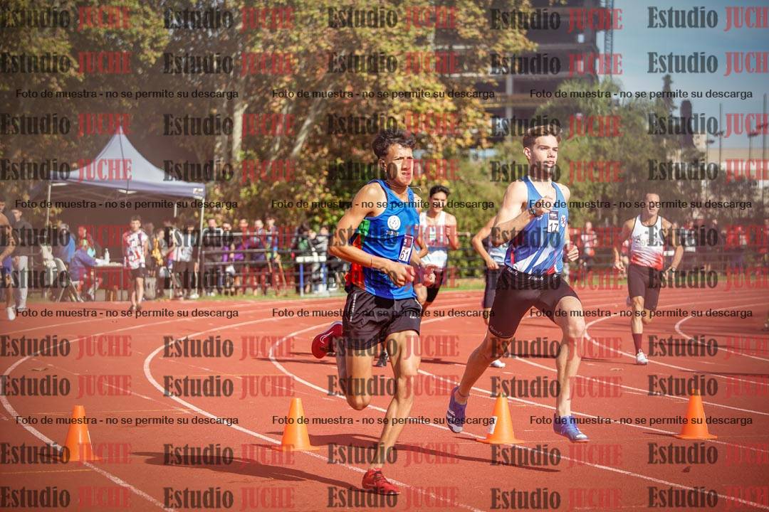 Fotos de los 800 m llanos de varones