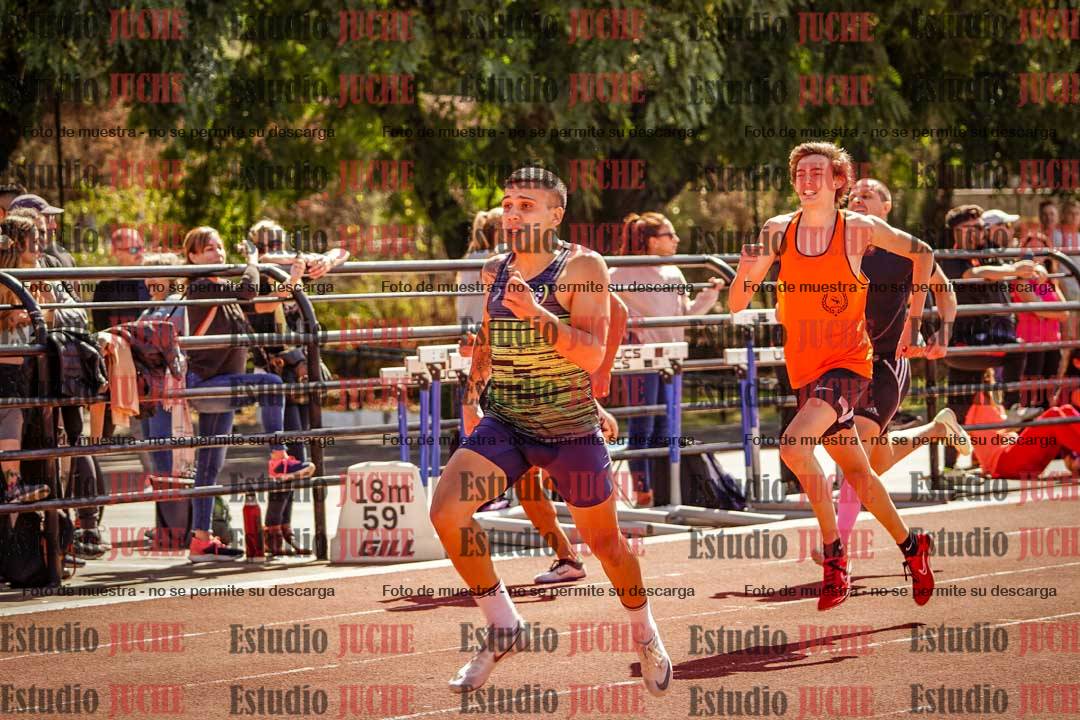 Fotos de los 400 m llanos de varones
