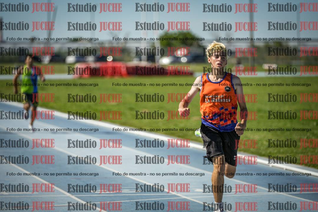 Fotos de los 400 m llanos de varones