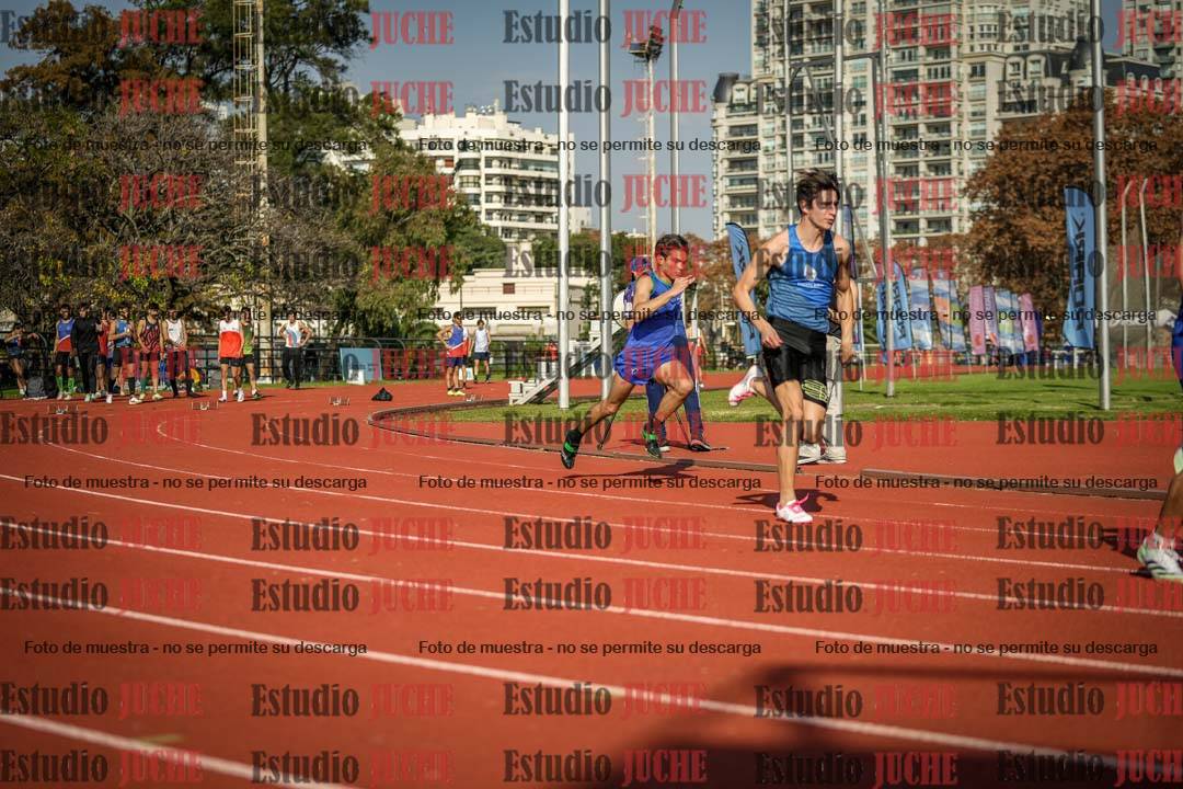 Fotos de los 200 m llanos de varones