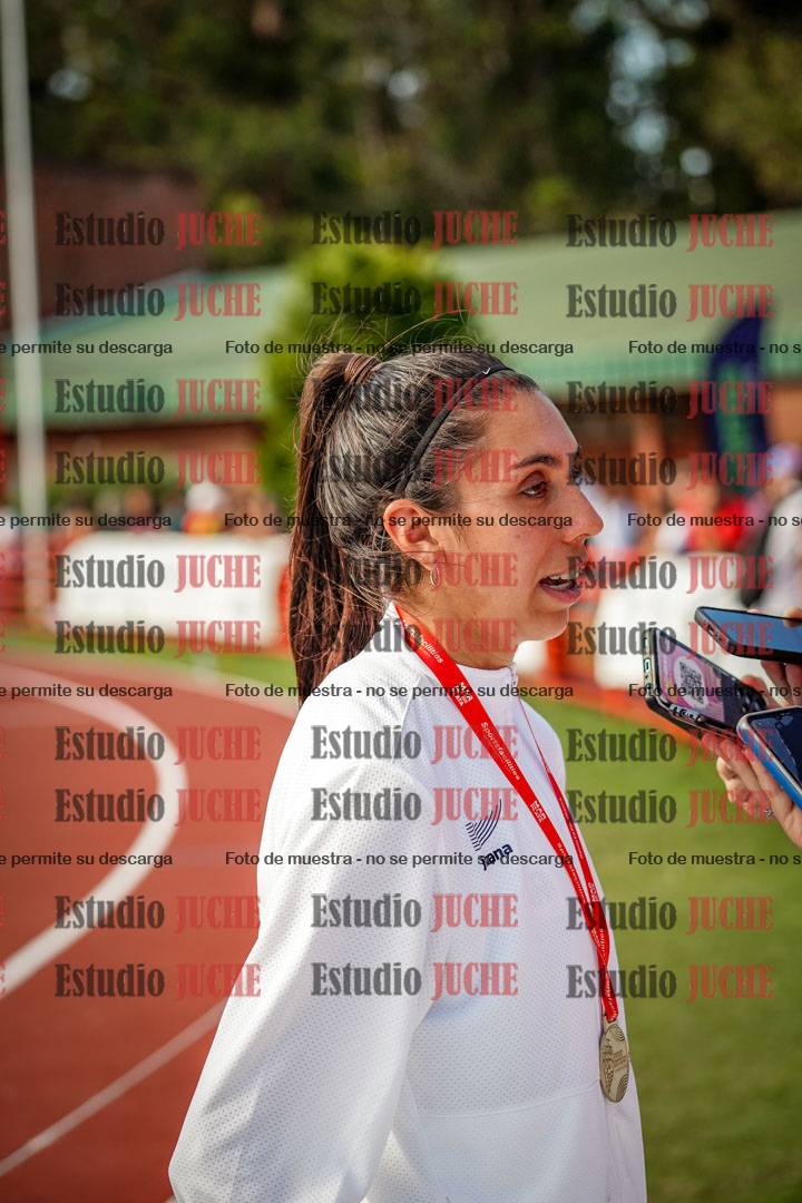 Fotos de algunos extras y podios del día 1