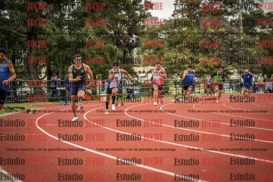Fotos de los 200 m llanos de varones