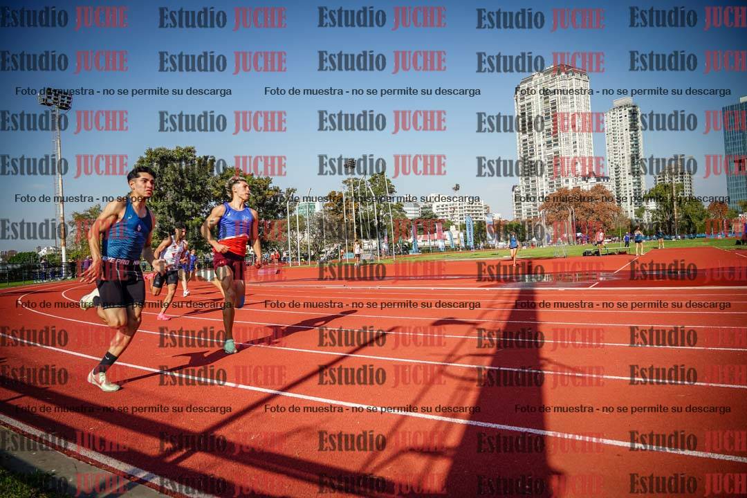 Fotos de los 200 m llanos de varones