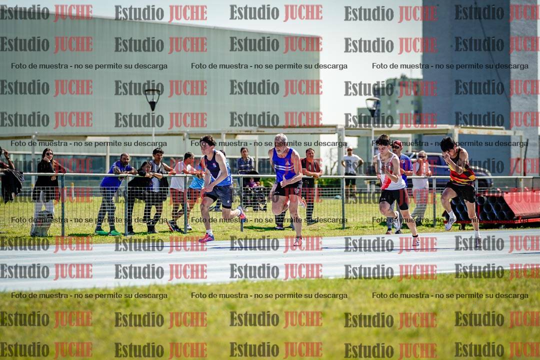 Fotos de los 100 m llanos de varones