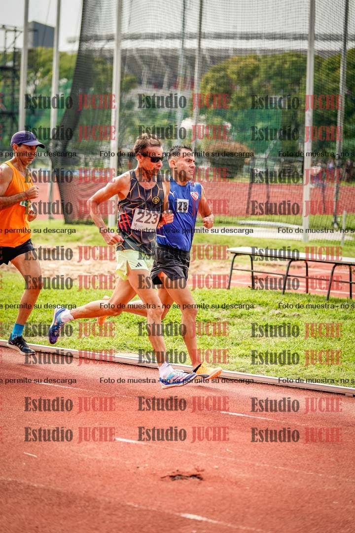 Fotos de los 3000 m llanos de varones