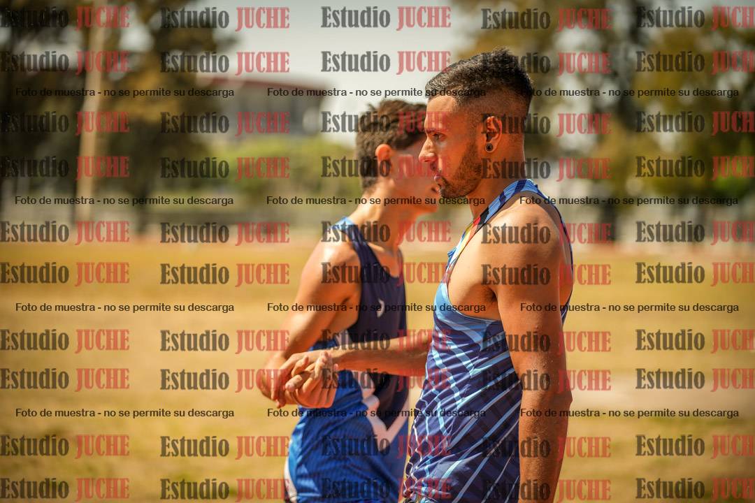 Fotos de los 400 m con vallas de varones