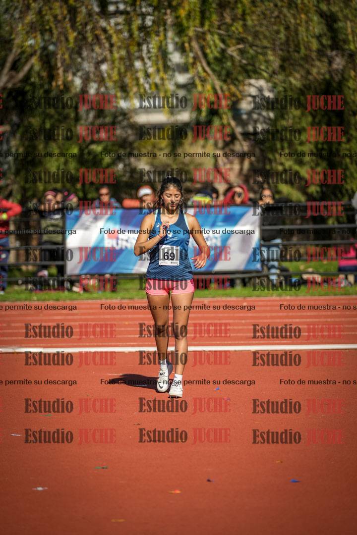 Fotos del salto en alto de mujeres