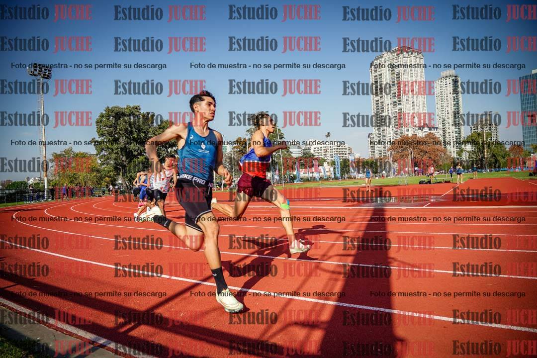 Fotos de los 200 m llanos de varones