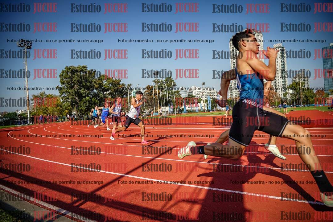 Fotos de los 200 m llanos de varones