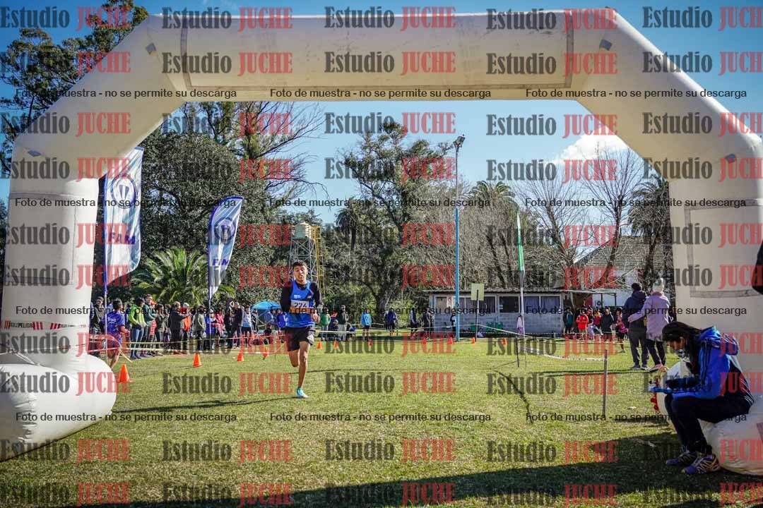 Fotos de la llegada del cross de 3000 m