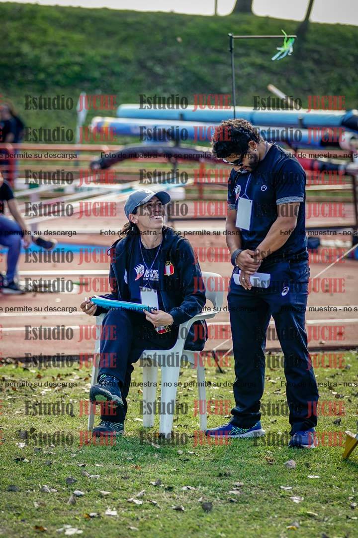 Fotos de algunos extras y podios del día 1