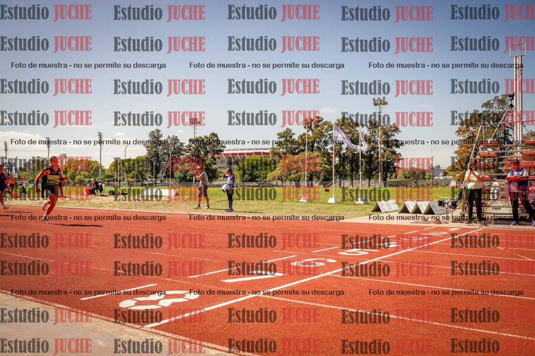 Fotos de los 400 m llanos de varones