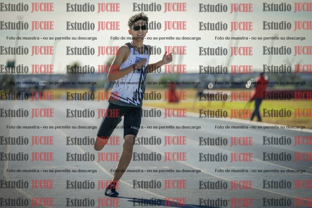 Fotos de los 400 m llanos de varones
