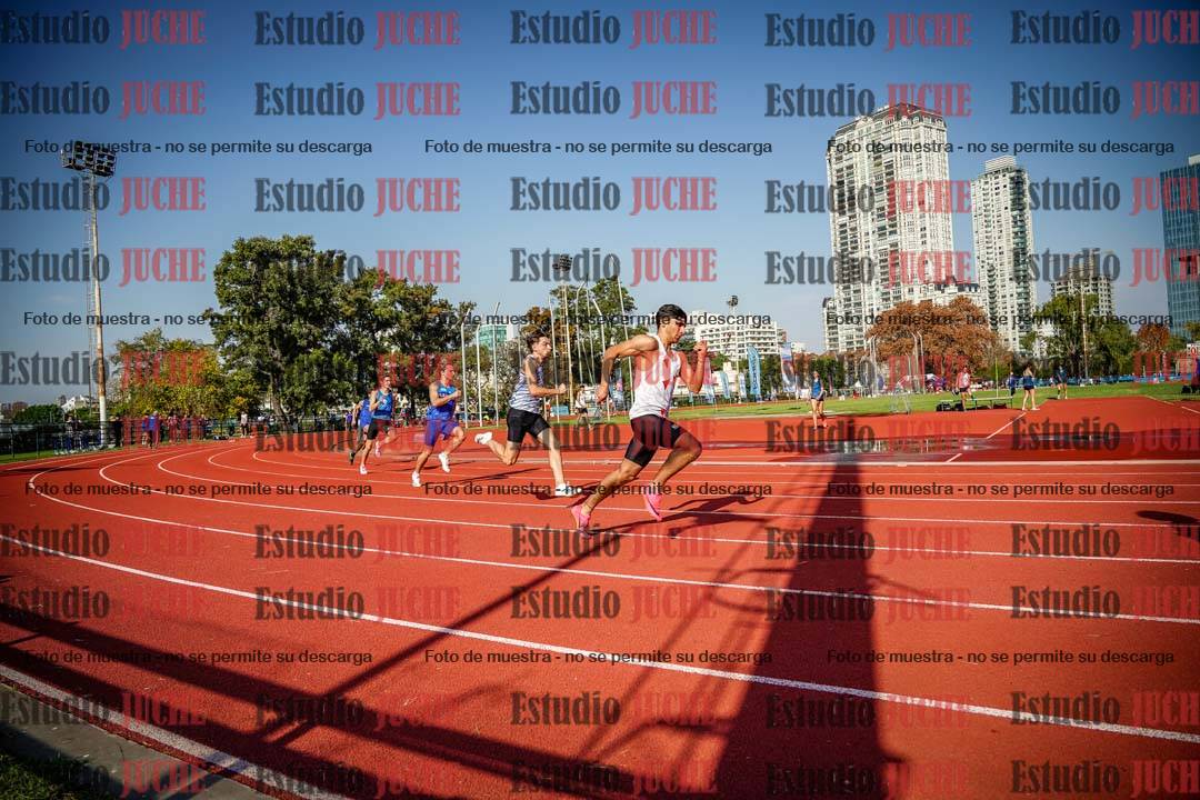 Fotos de los 200 m llanos de varones