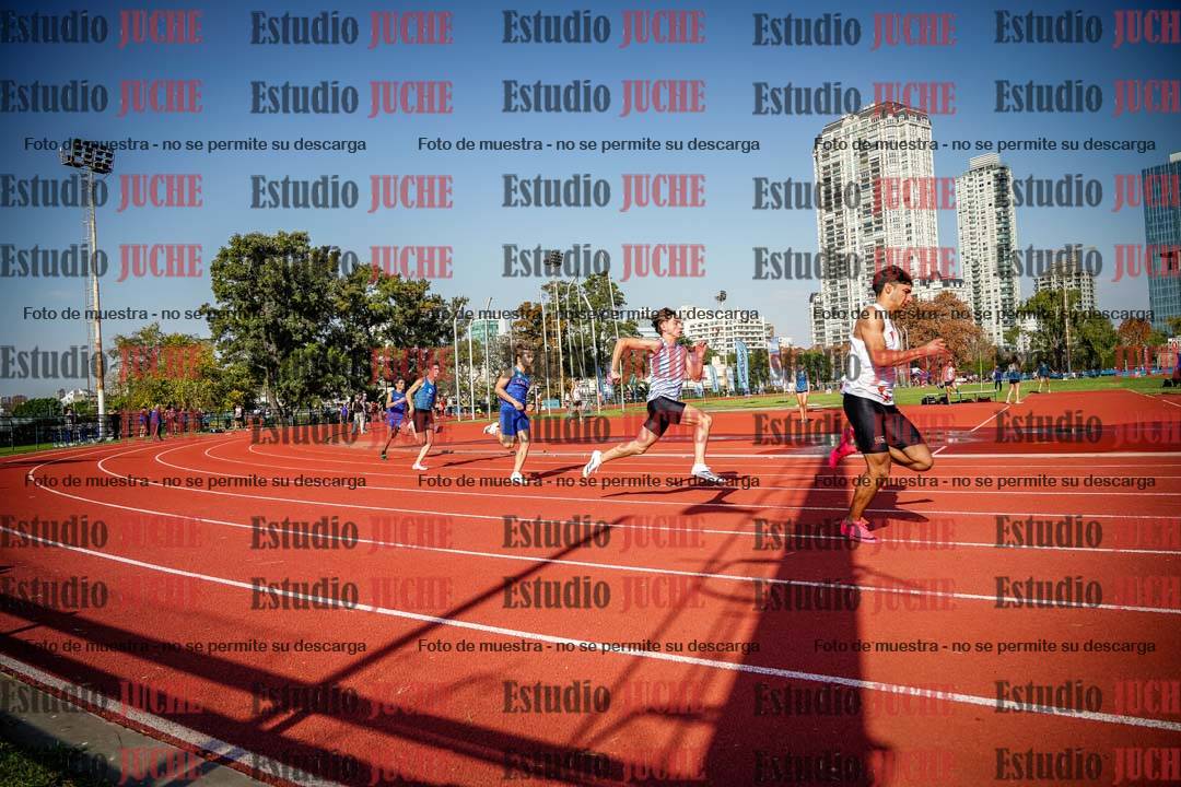 Fotos de los 200 m llanos de varones