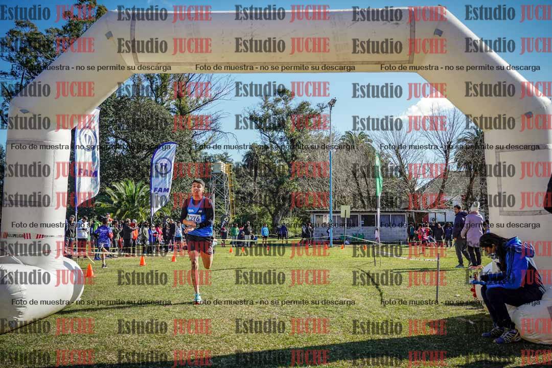 Fotos de la llegada del cross de 3000 m