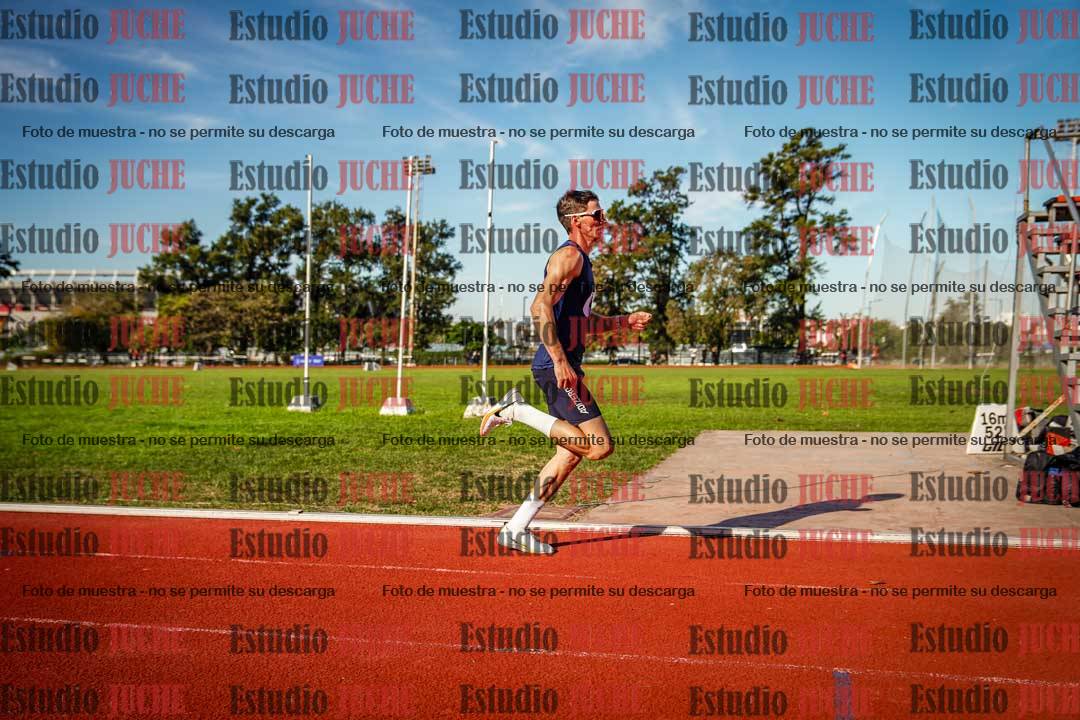 Fotos de los 800 m llanos de varones