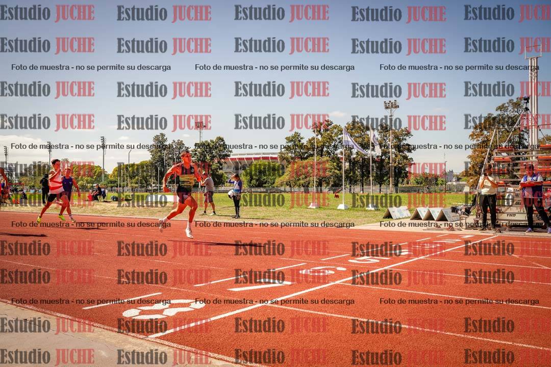 Fotos de los 400 m llanos de varones
