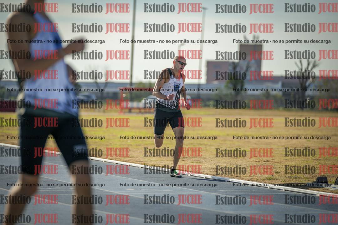 Fotos de los 400 m llanos de varones