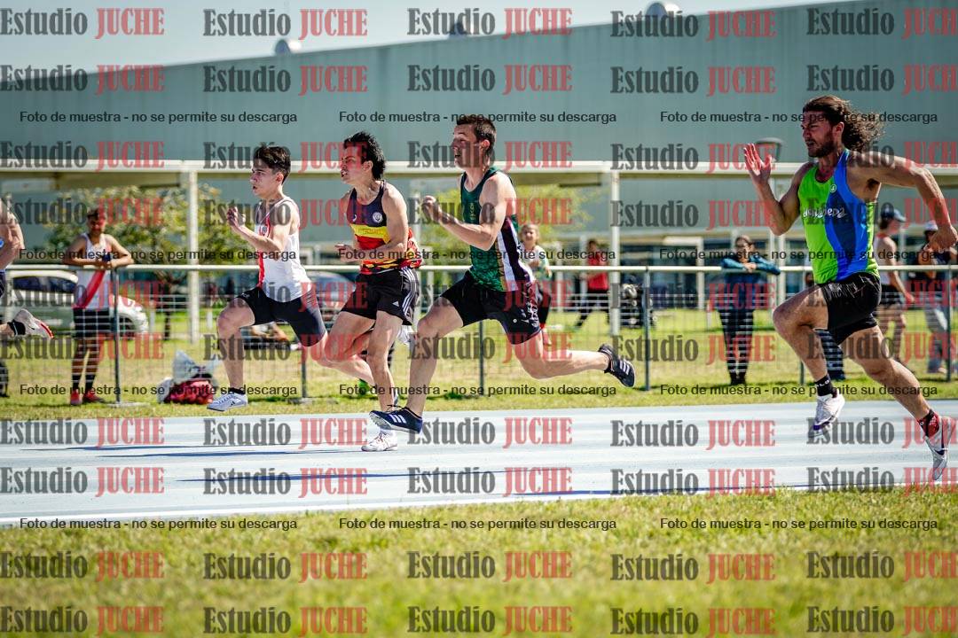 Fotos de los 100 m llanos de varones
