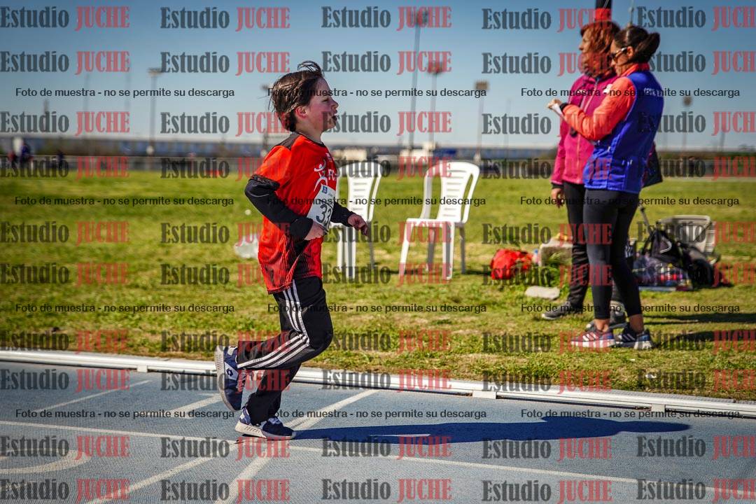 Fotos de los 1000 m llanos de varones