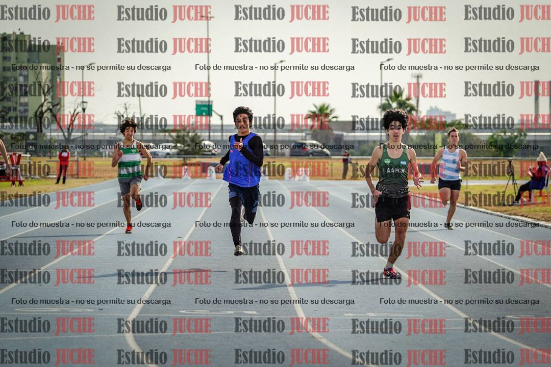 Fotos de los 200 m llanos de varones