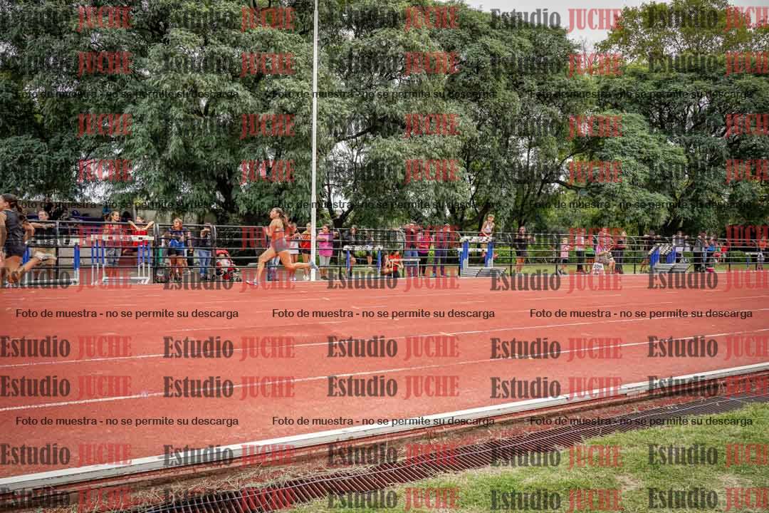 Fotos de los 80 m llanos de mujeres