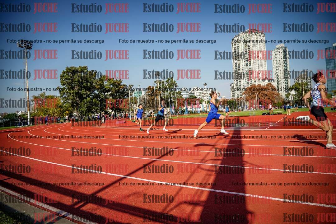 Fotos de los 200 m llanos de varones