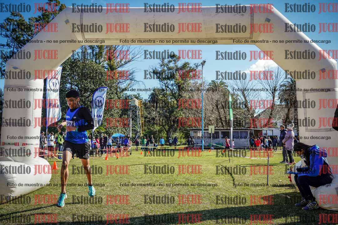 Fotos de la llegada del cross de 3000 m
