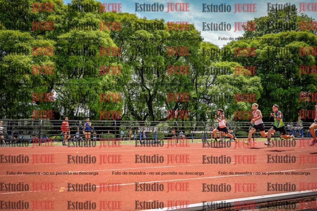 Fotos de los 100 m llanos de varones