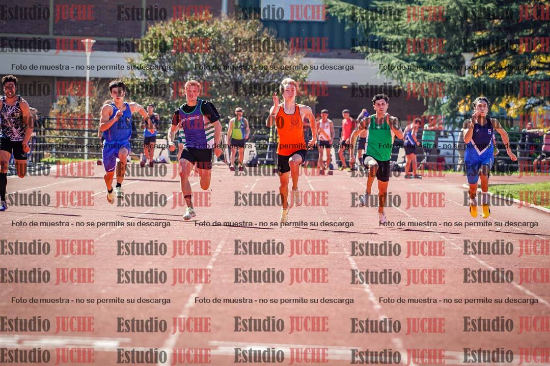 Fotos de los 100 m llanos de varones