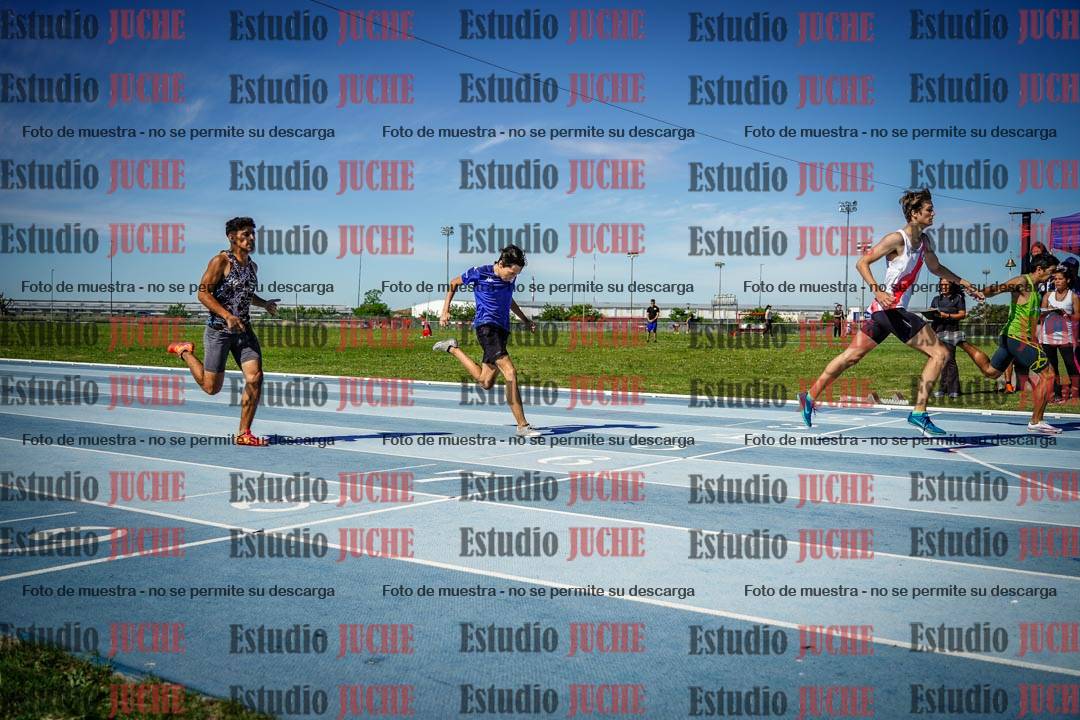 Fotos de los 400 m llanos de varones
