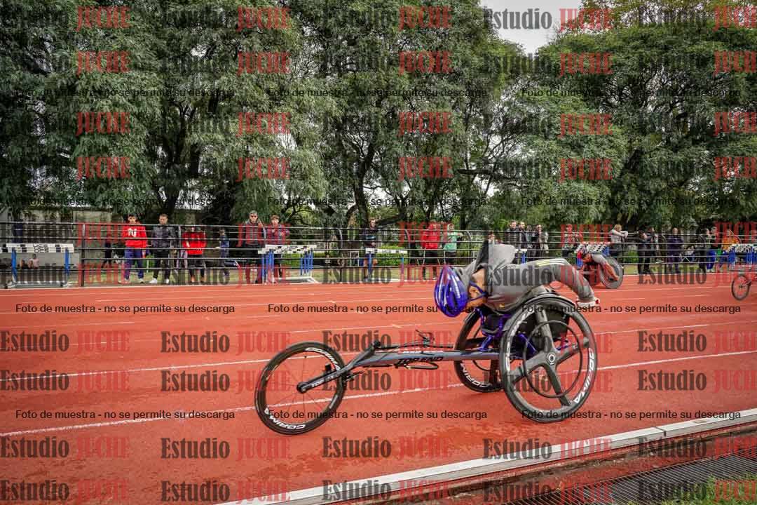 Fotos de los 100 m llanos de varones