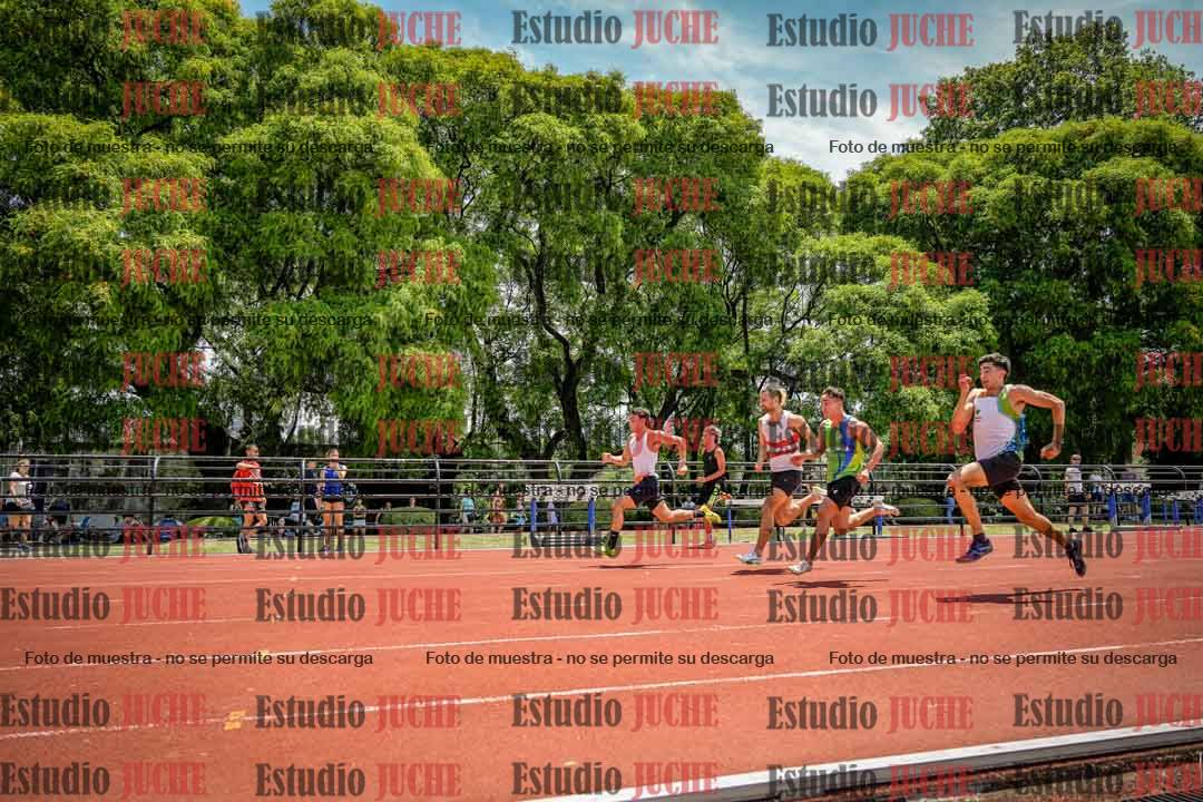 Fotos de los 100 m llanos de varones
