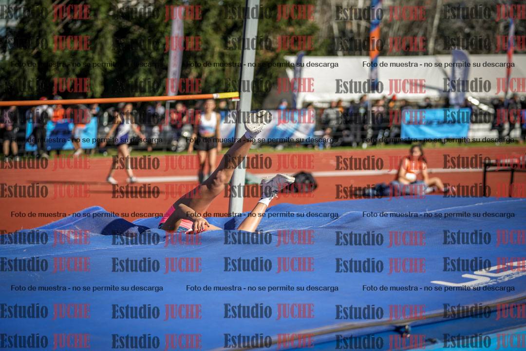 Fotos del salto en alto de mujeres