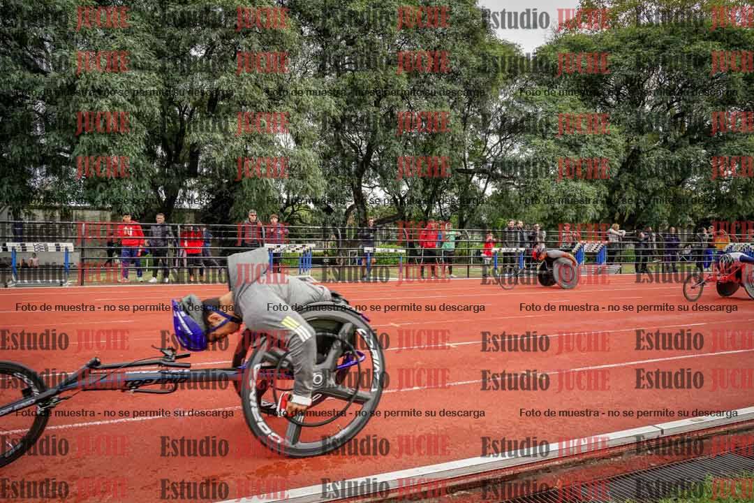 Fotos de los 100 m llanos de varones