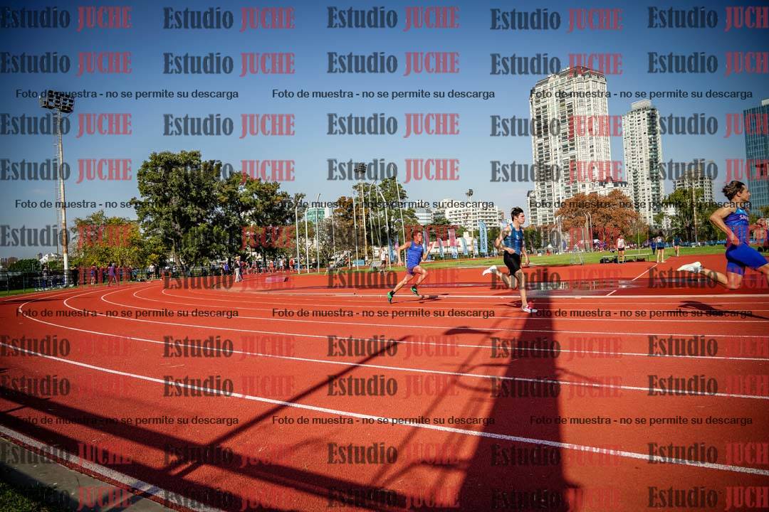 Fotos de los 200 m llanos de varones