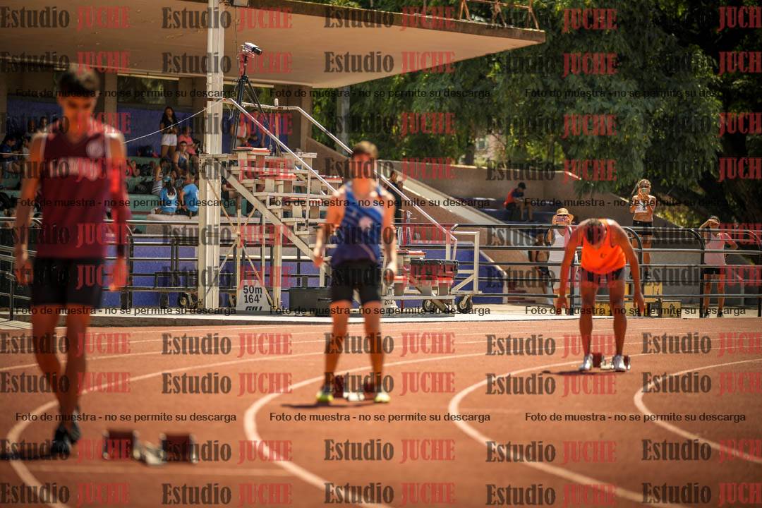 Fotos de los 400 m con vallas de varones