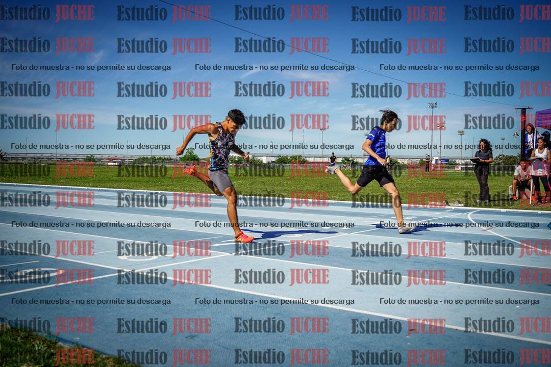 Fotos de los 400 m llanos de varones