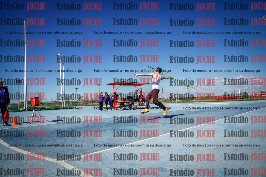 Fotos del lanzamiento de jabalina de varones