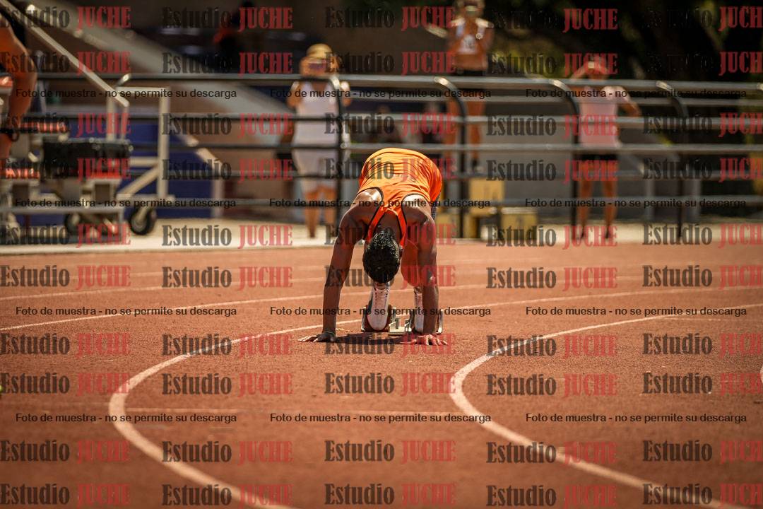 Fotos de los 400 m con vallas de varones