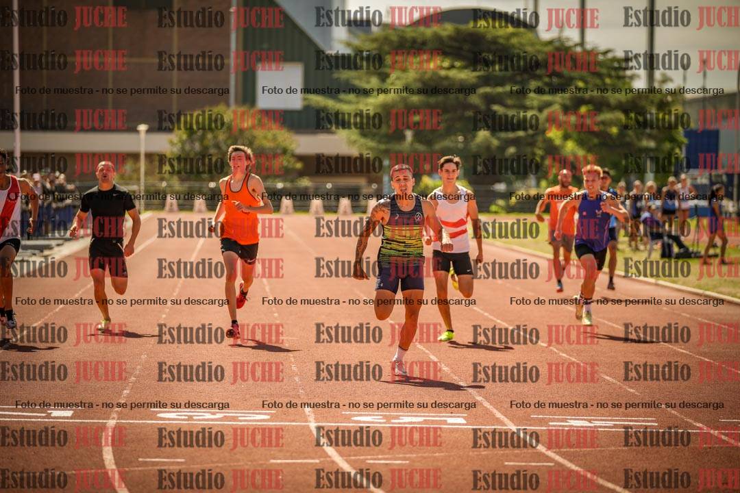 Fotos de los 400 m llanos de varones