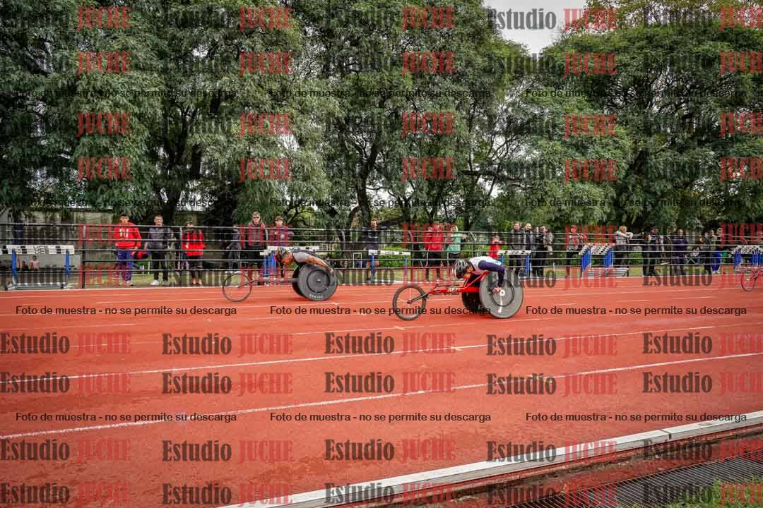 Fotos de los 100 m llanos de varones