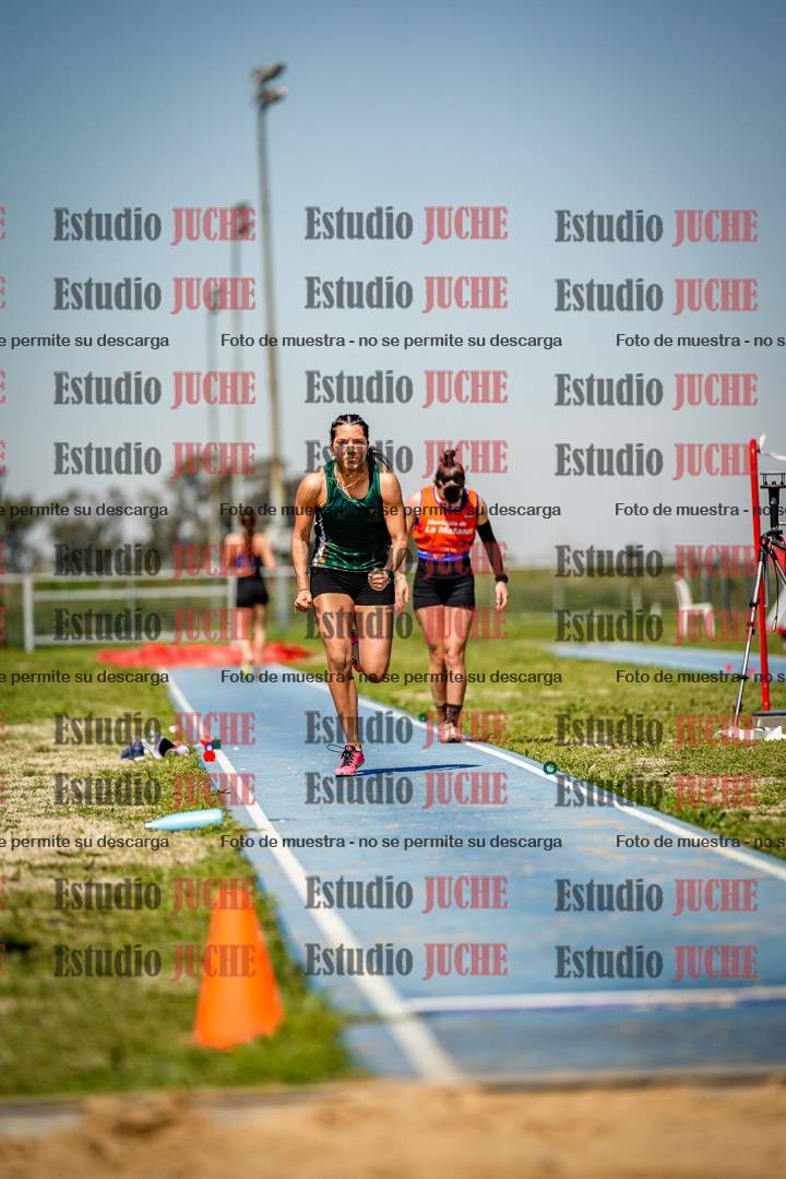 Fotos del salto en largo de mujeres - heptatlón 5