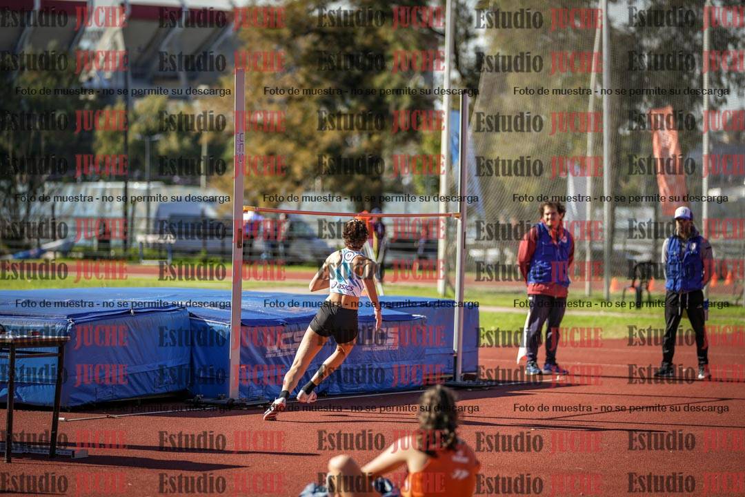 Fotos del salto en alto de mujeres