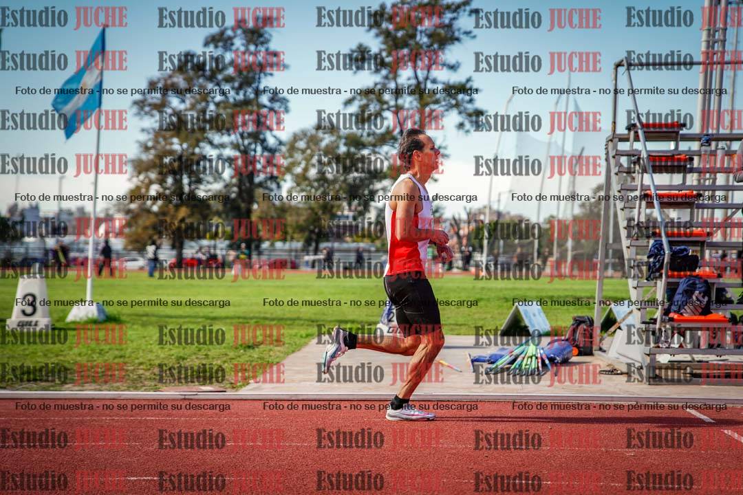 Fotos de los 800 m llanos de varones
